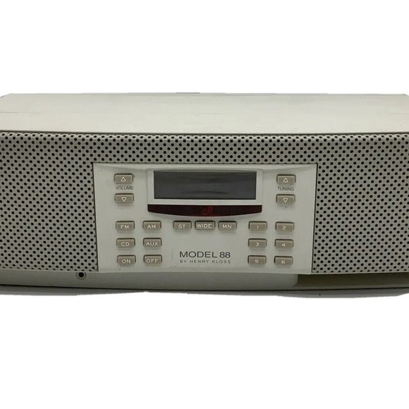 Cambridge Soundworks Model 88 AM/FM Stereo Radio with Aux by Henry Gloss - Picture 1 of 3